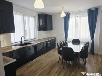 Vilă 5 camere Trapezului, centrală, an 2025, 200 mp