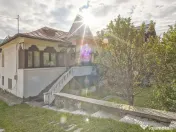 Vilă cu farmec istoric în Bușteni, pensiune sau locuin... 
