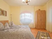 Vilă cu farmec istoric în Bușteni, pensiune sau locuin... 