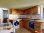 Casă individuală de vânzare | P+E+M | Central | Cristian 