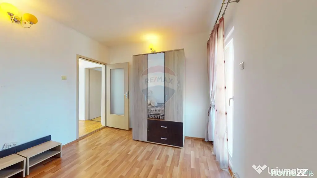 Casă individuală de vânzare | P+E+M | Central | Cristian