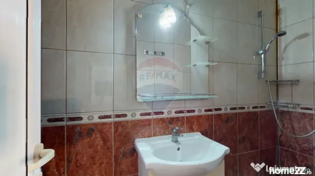 Casă individuală de vânzare | P+E+M | Central | Cristian