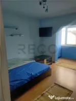 RECO. Apartament cu 3 camere decomandat . Zona Decebal