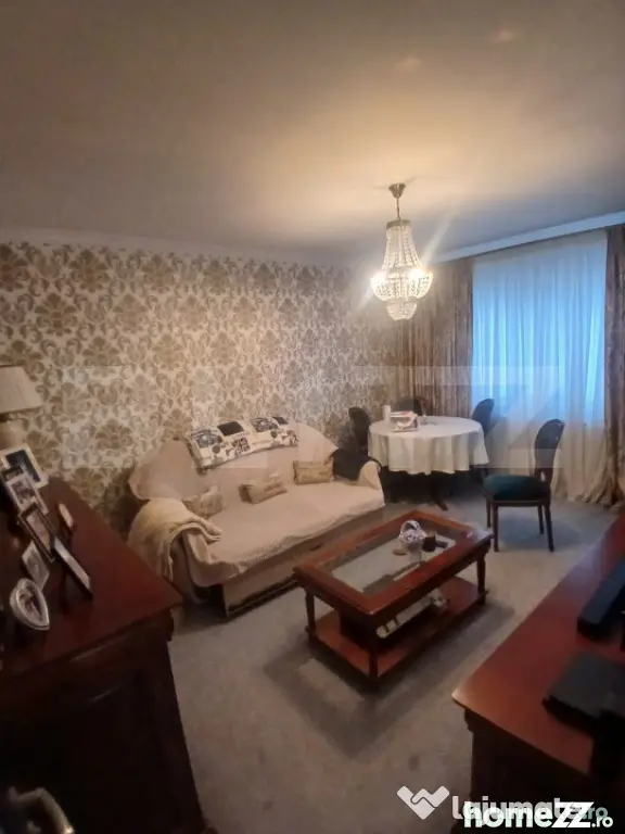 Apartament de vanzare, cu 2 camere, decomandat, zona Visani - Iasi (Iasi)