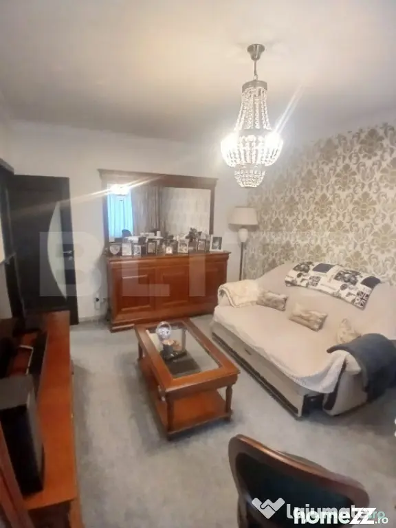 Apartament de vanzare, cu 2 camere, decomandat, zona Visani - Iasi (Iasi)