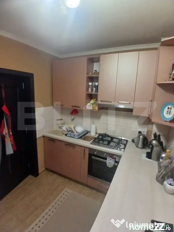 Apartament de vanzare, cu 2 camere, decomandat, zona Visani - Iasi (Iasi)