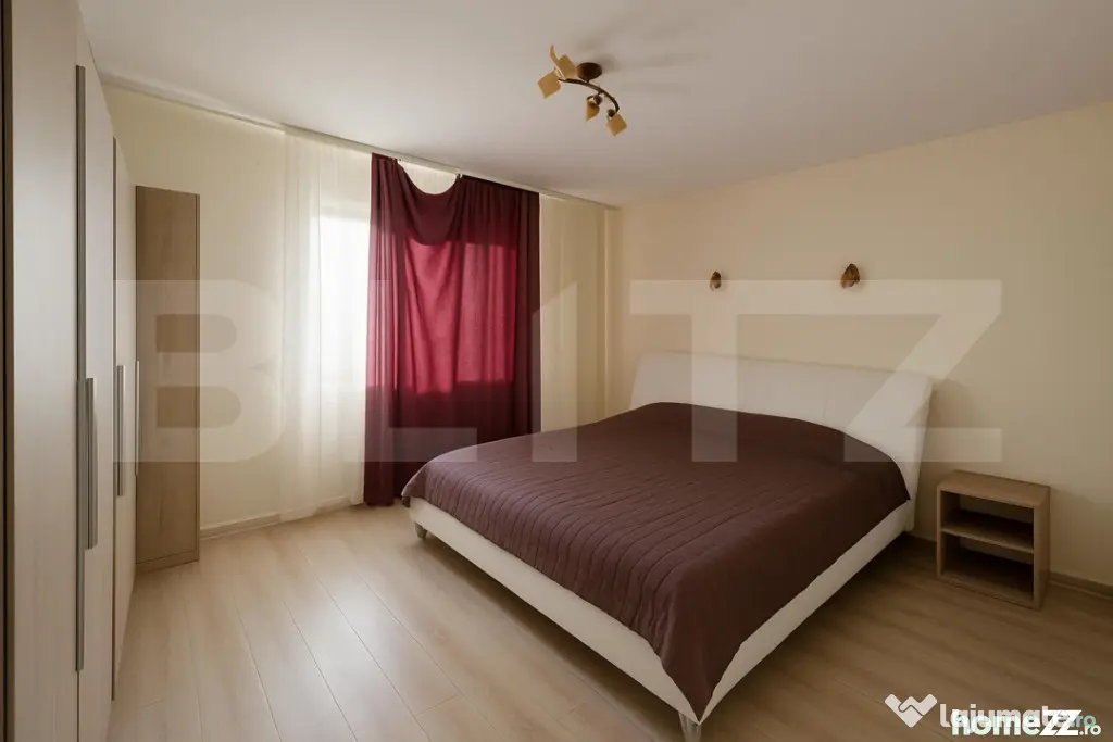 Vilă contemporană cu 5 dormitoare, 5 băi și teren de 920