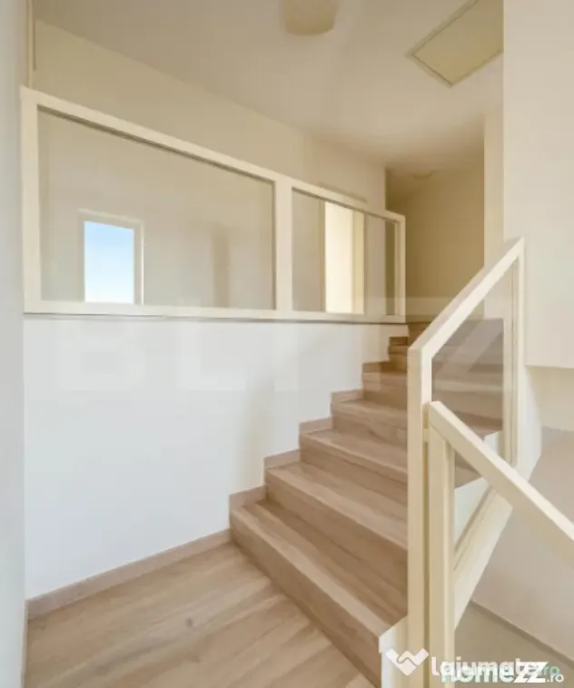 Vilă contemporană cu 5 dormitoare, 5 băi și teren de 920
