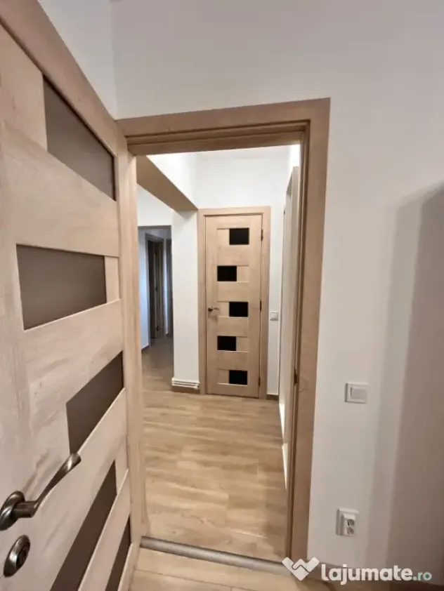 Apartament 2 cam dec, Păcurari Alpha Bank, 500 euro neg