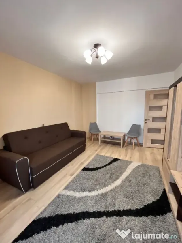 Apartament 2 cam dec, Păcurari Alpha Bank, 500 euro neg