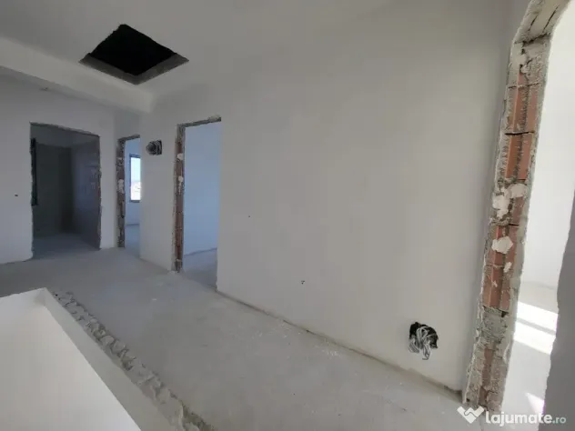 Casa individuala, 4 camere, teren generos si utilitati complete