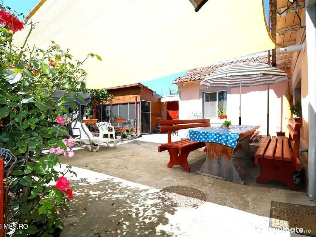 Palazu Mare - Strada Gheorghe Baritiu 16, casa cu teren d...