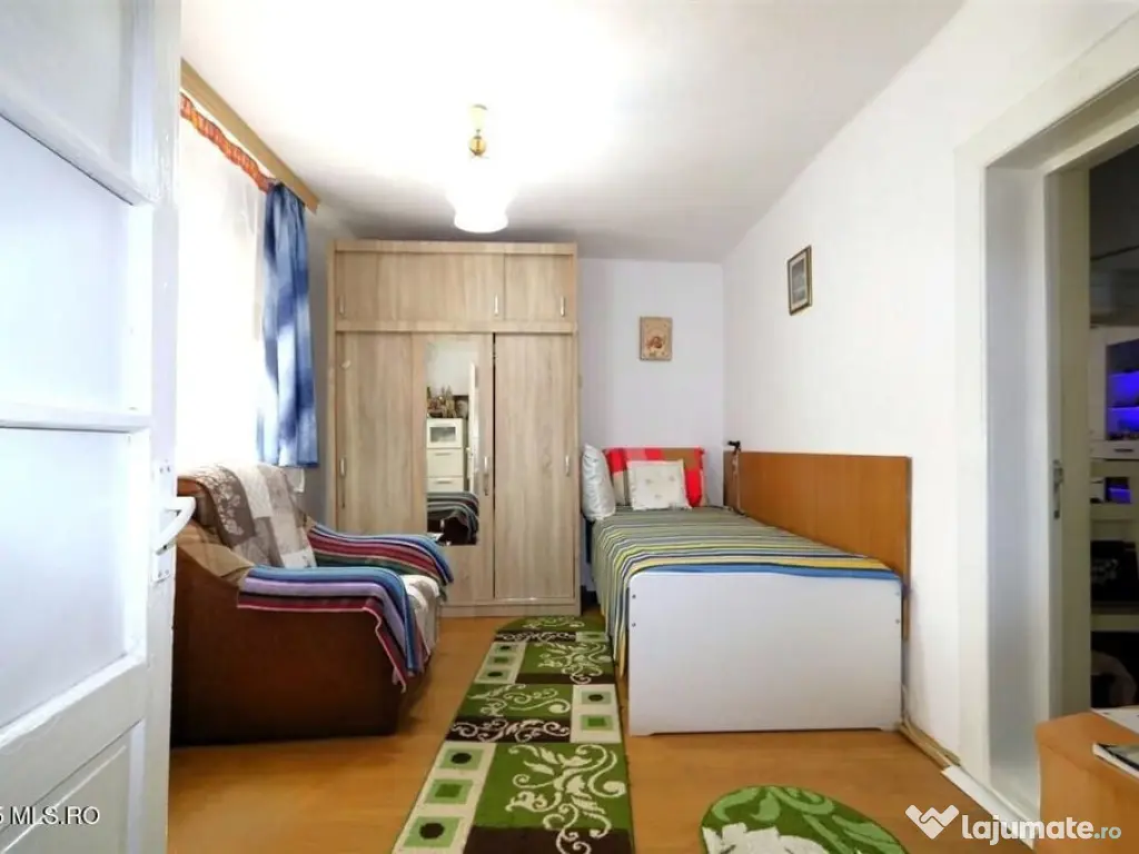 Palazu Mare - Strada Gheorghe Baritiu 16, casa cu teren d...