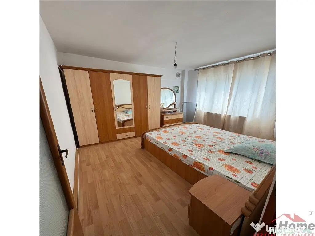Apartament 2 camere, 60mp , etaj 4 cu acoperis