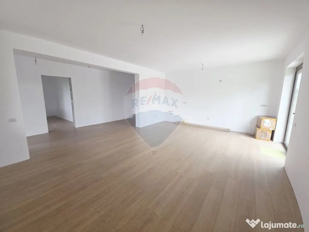 Casă cu livadă și teren generos – Girov