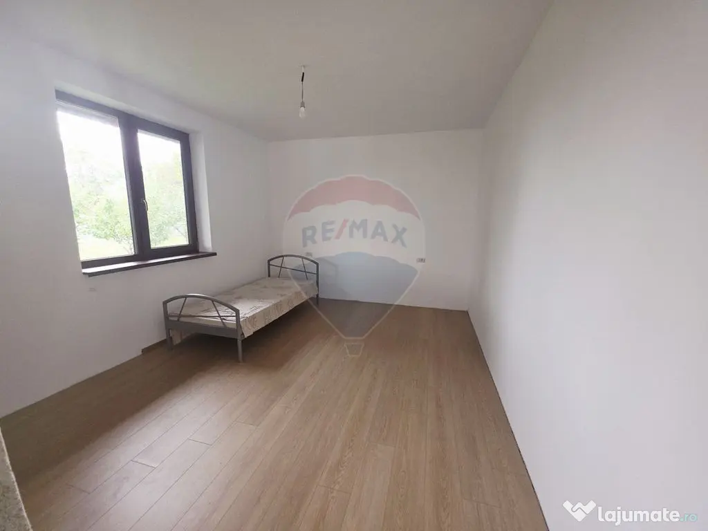 Casă cu livadă și teren generos – Girov