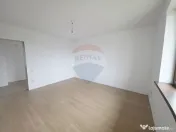 Casă cu livadă și teren generos – Girov 