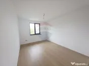 Casă cu livadă și teren generos – Girov 