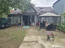 Vand sau schimb casa in Deva, zona Garii, P+M,