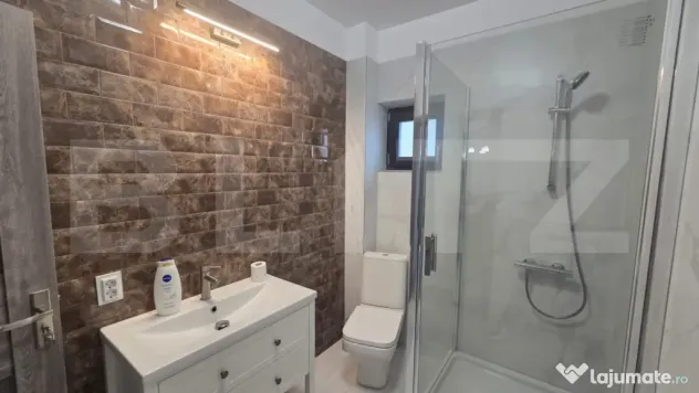 Apartament 3 camere, 71 mp, mobilat si utilat- Exterior Est,