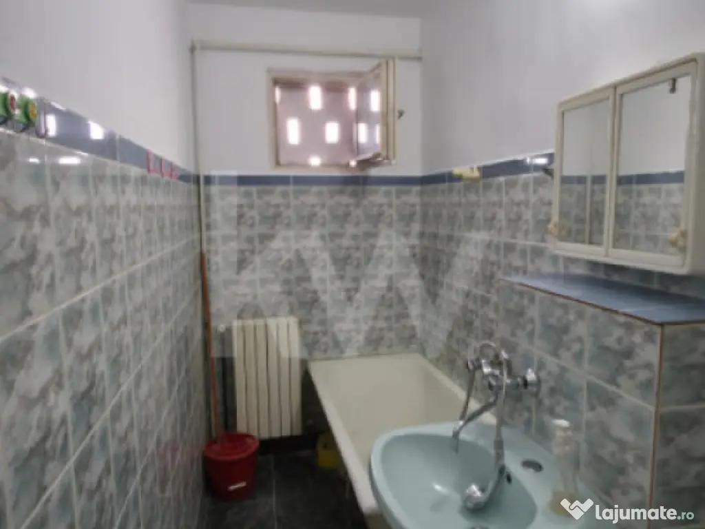 Apartament 2 camere, centrala termica noua, Craiovita Noua