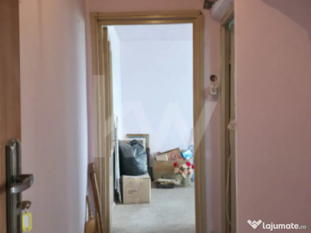 Apartament 2 camere, centrala termica noua, Craiovita Noua