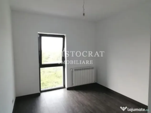 Duplex proximitate lac Corbeanca