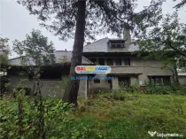Vindem Vila-Pensiune in Sinaia , teren 6290 mp intravilan CC
