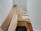 Duplex cu 5 camere si 3 bai, centrala proprie, zona Lipovei 