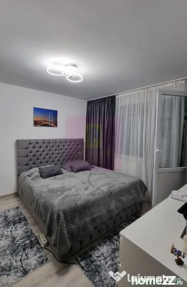 Apartament 3 camere 3/4 -Piata Resita