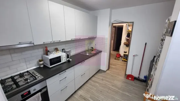 Apartament 3 camere 3/4 -Piata Resita