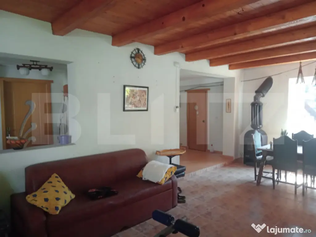 Casă ideală pentru locuit, relaxare sau investiție turist