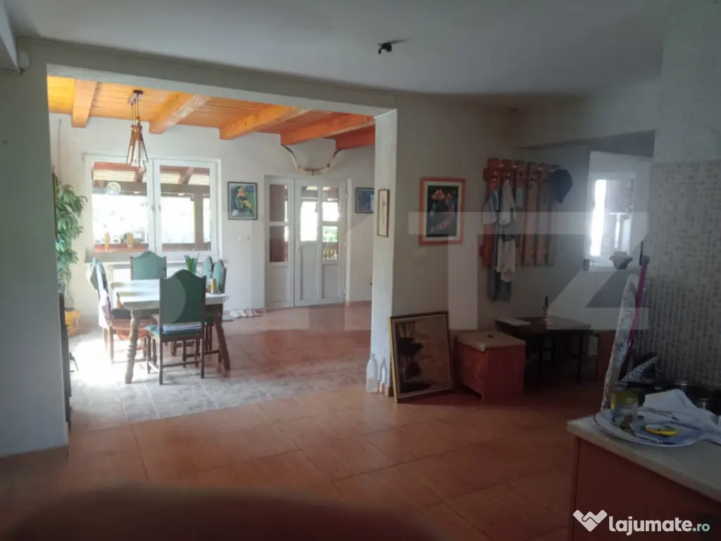 Casă ideală pentru locuit, relaxare sau investiție turist