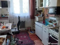 P.Dulfu, 3 camere, decom., etaj 3