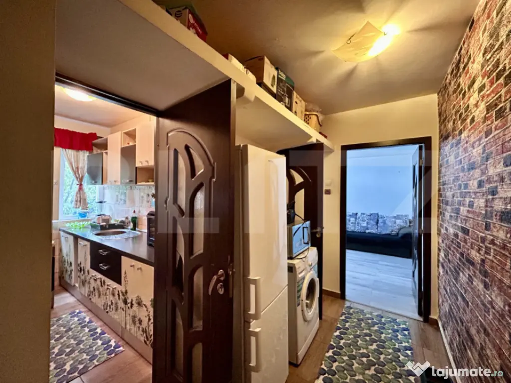 Apartament 2 camere semidecomandat, 38 mp, zona Vest