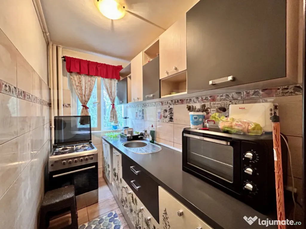 Apartament 2 camere semidecomandat, 38 mp, zona Vest