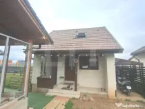 Vând 2 case la preț de una – 178.000 € (negociabil)