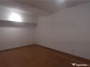 Spatii birou / comerciale de inchirat ,Universitate, 10 eur 