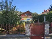 De casa Stefanesti cetate ....curte amenajata teren 100 