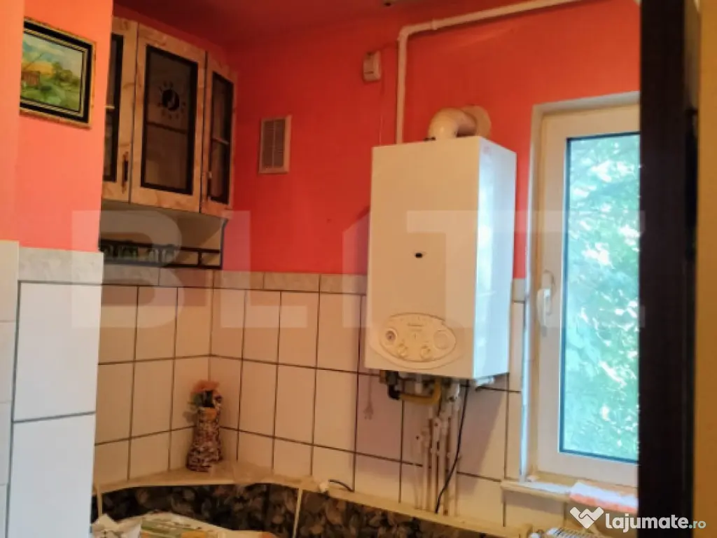 Apartament 3 camere, 55 mp, plus garaj zona Minerului