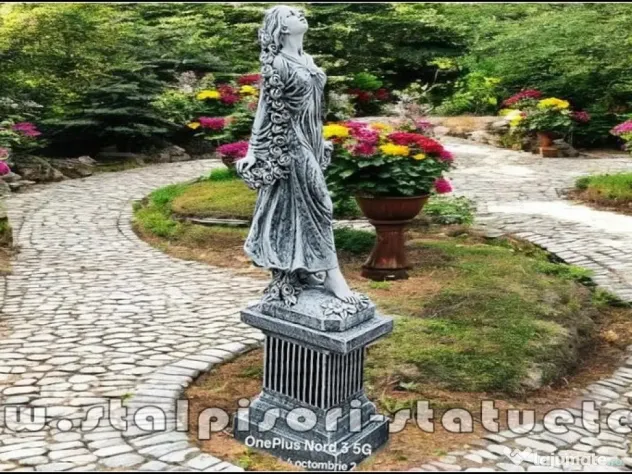 Statuetă zeiţa Flora, gri patinat, model S5.