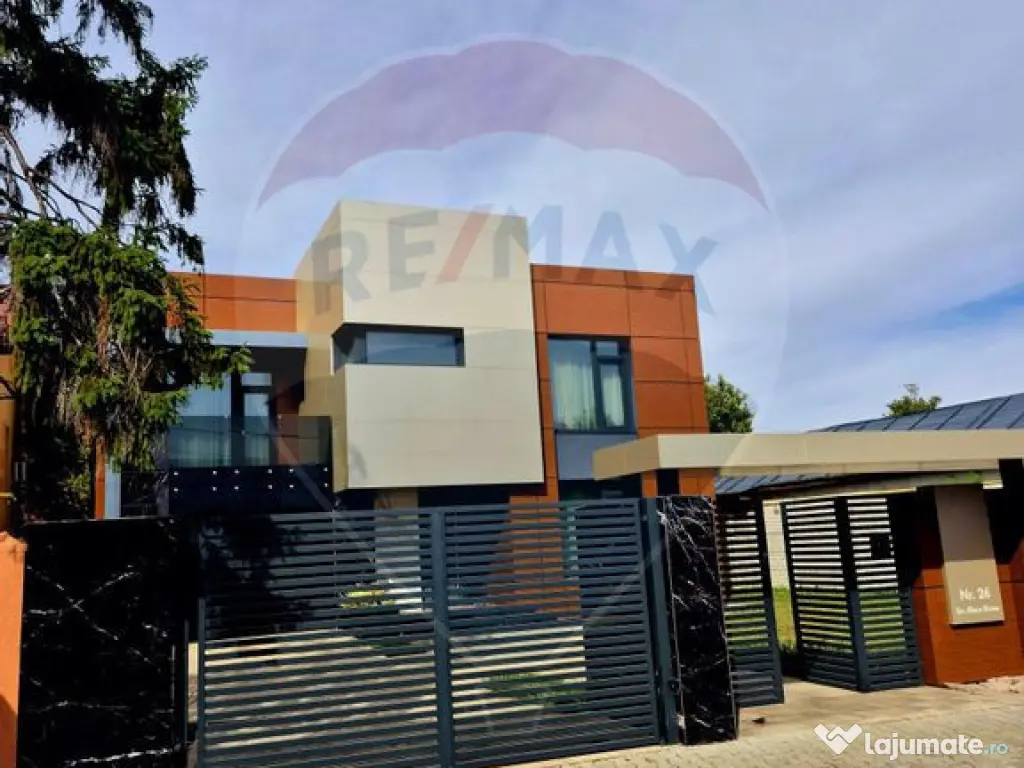 Casă / Vilă cu 4 camere de vânzare în zona Central