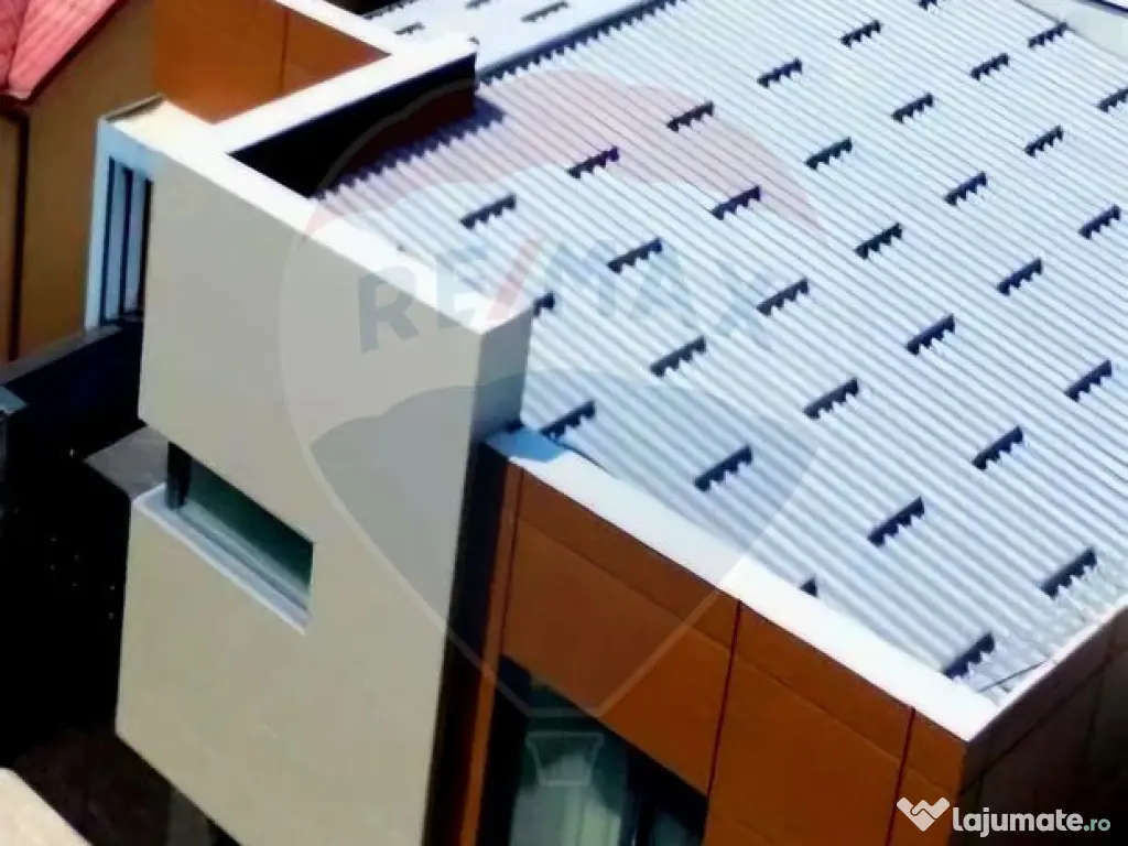 Casă / Vilă cu 4 camere de vânzare în zona Central