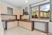 VILA IN BALOTESTI ,SUBURBIE IN PLINA DEZVOLTARE 