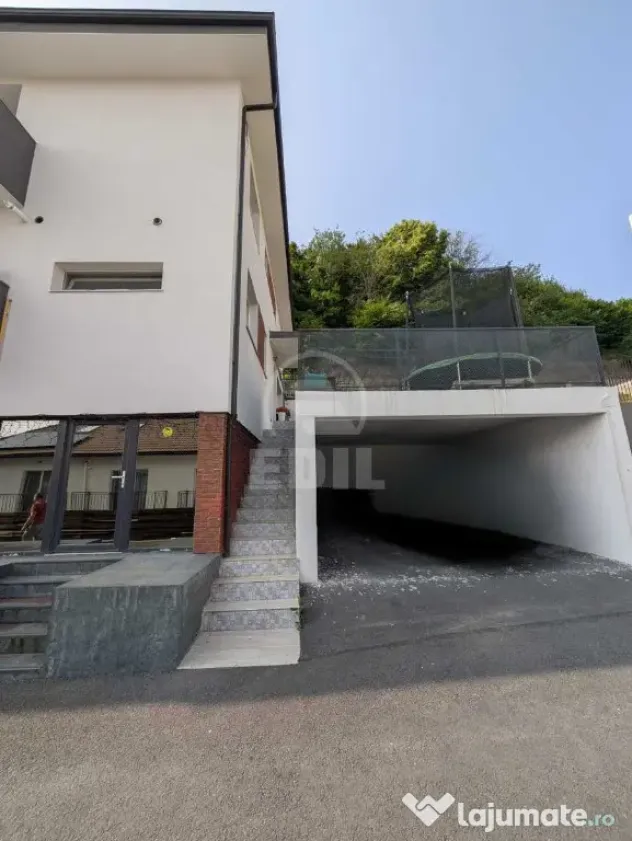 Casă tip duplex de inchiriat, situată în Florești, zona Teilor
