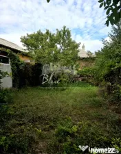Teren cu casă demolabilă sau renovabila în Valu lui Traia 