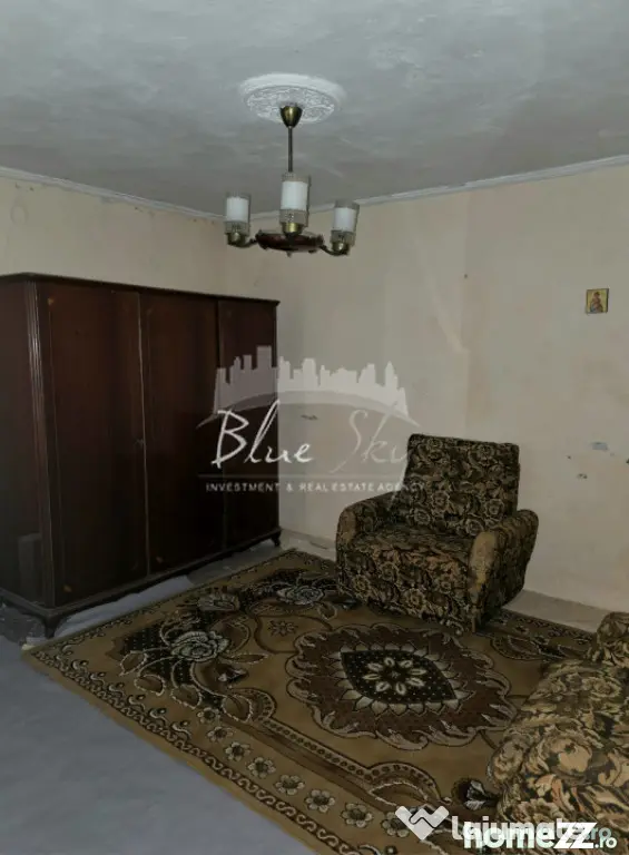 Teren cu casă demolabilă sau renovabila în Valu lui Traia