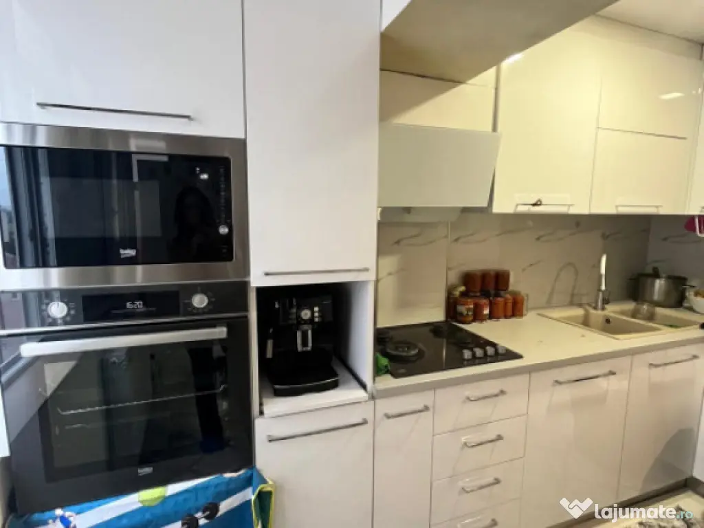 Apartament 3 camere, 80 mp, etaj 3 ,Radauti