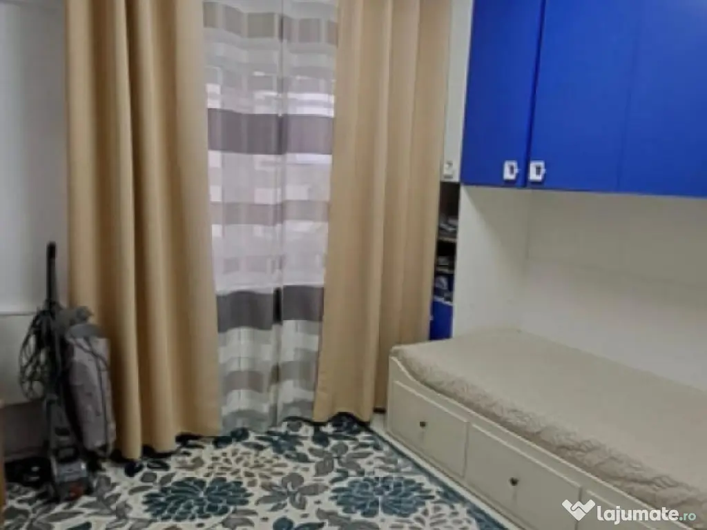 Apartament 3 camere, 80 mp, etaj 3 ,Radauti