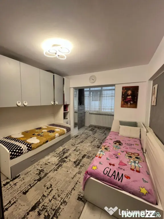 Apartament 3 camere, 80 mp, etaj 3 ,Radauti